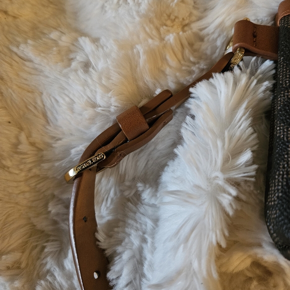 Michael Kors Belt Bag - XS/S - Picture 3 of 8